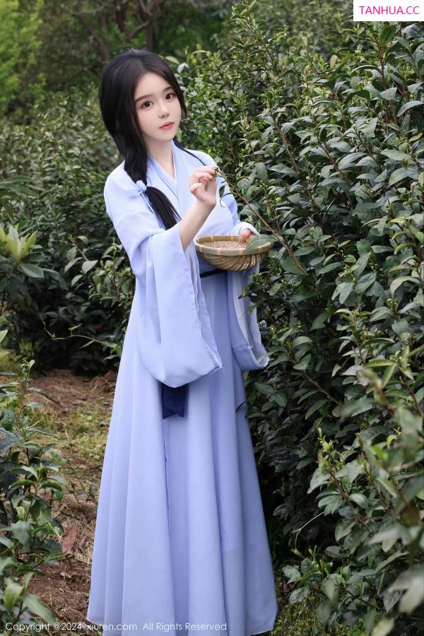   [XiuRen]高清写真图 2024.04.12 No.8386 小薯条nienie 美臀性感第18张图片